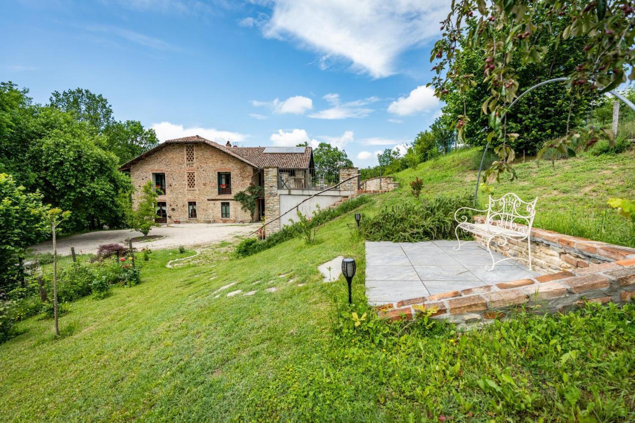 Gilda E I Suoi Amici Bed & Breakfast Neive Exterior photo